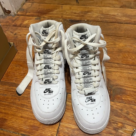 Nike High Top Sneakers, Women’s 8, Black&White - Picture 2 of 4